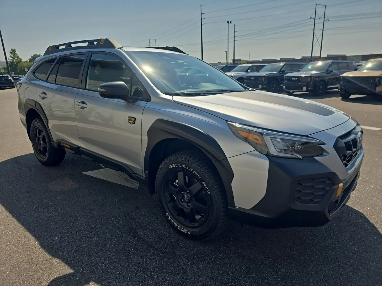 Used 2025 Ice Silver Metallic Subaru Wilderness image 12