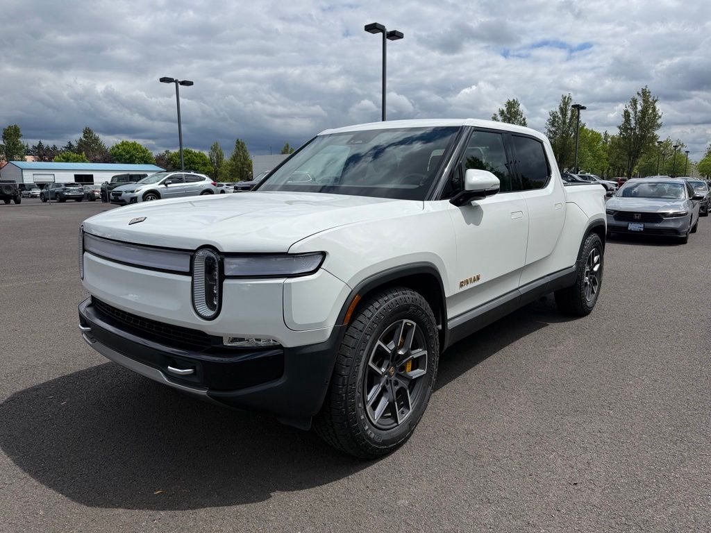 Used 2022 Glacier White Rivian Adventure image 3