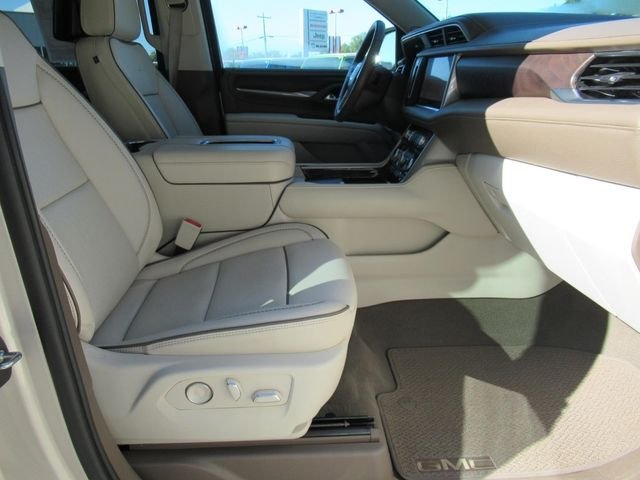 Used 2021 Beige GMC Denali image 10