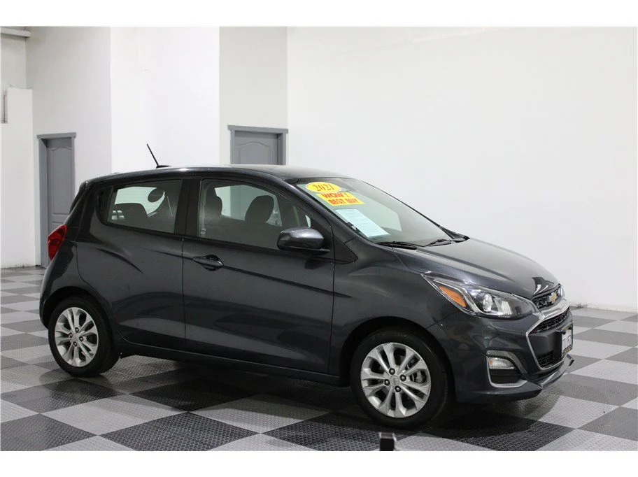Used 2021 Nightfall Gray Chevrolet 1LT image 1