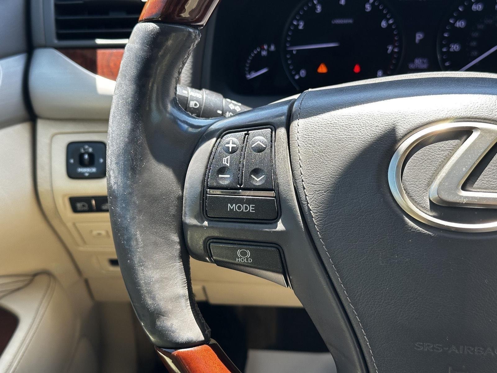 Used 2013 Satin Cashmere Metallic Lexus  image 12