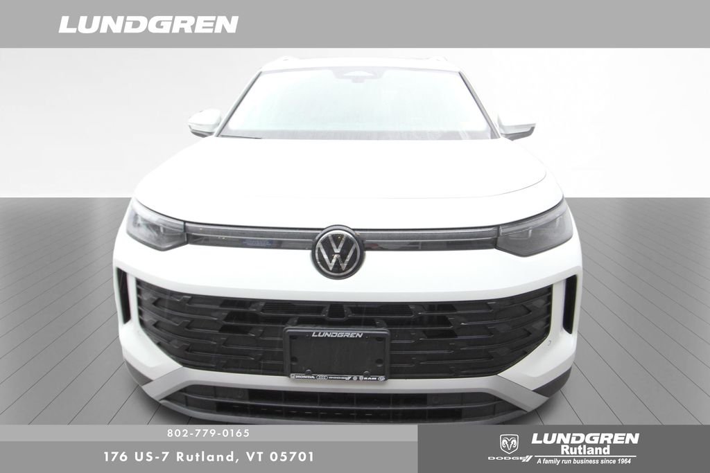 Used 2025 White Volkswagen 2.0T SE image 11