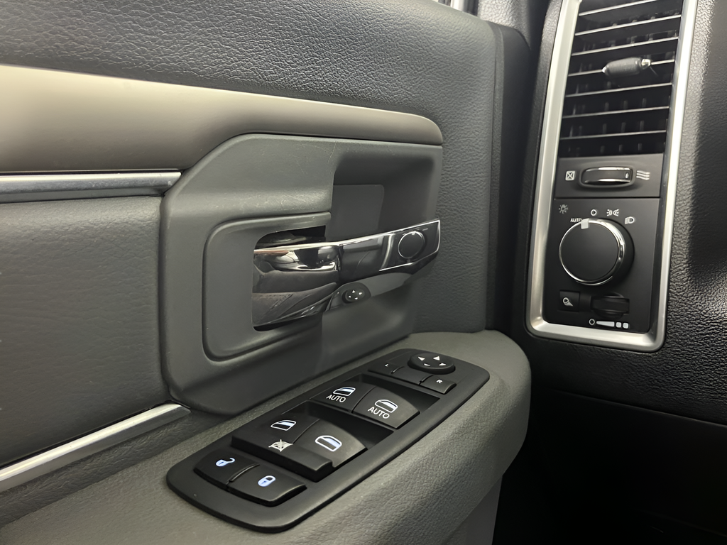 Used 2019 Bright White Clearcoat Ram SLT image 23