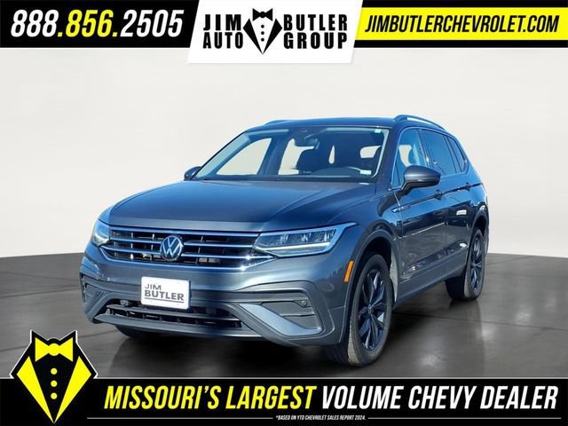 Used 2024  Volkswagen SE image 1