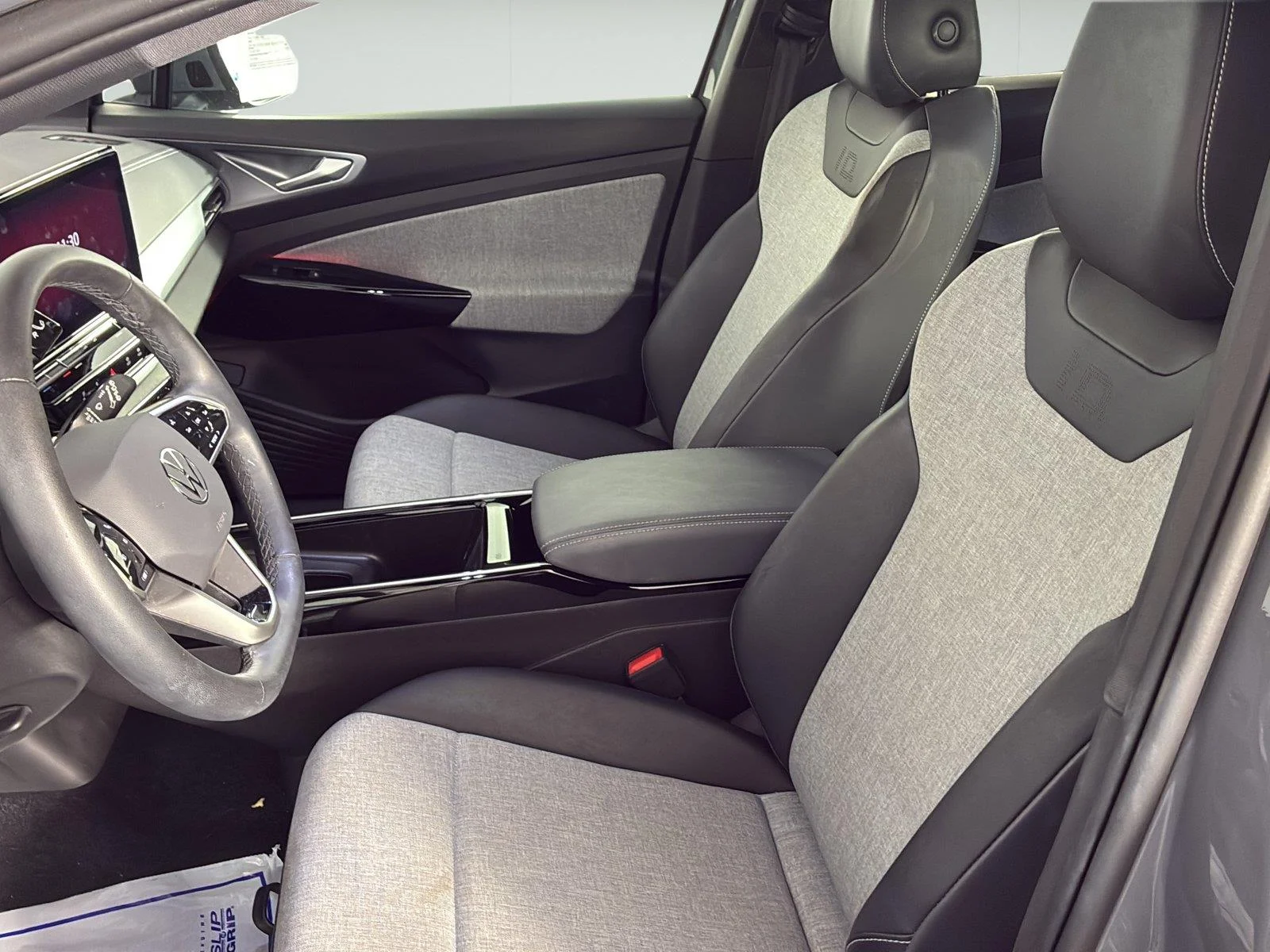 Used 2023 Pure Gray Volkswagen Pro image 18