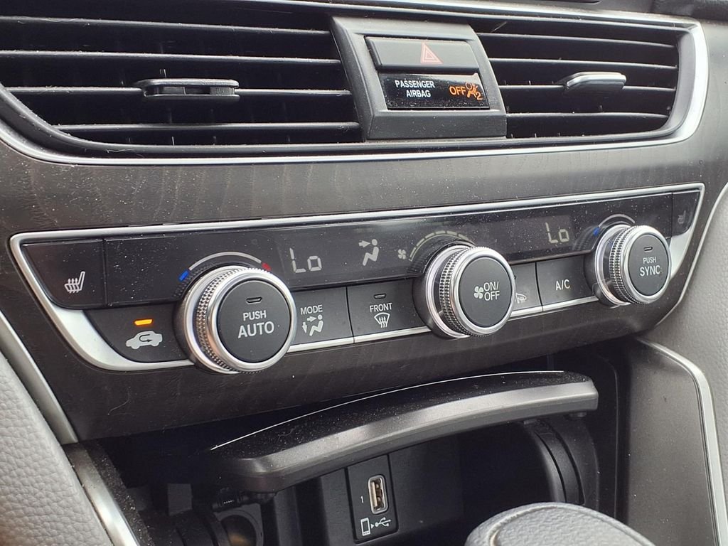 Used 2018  Honda EX image 20