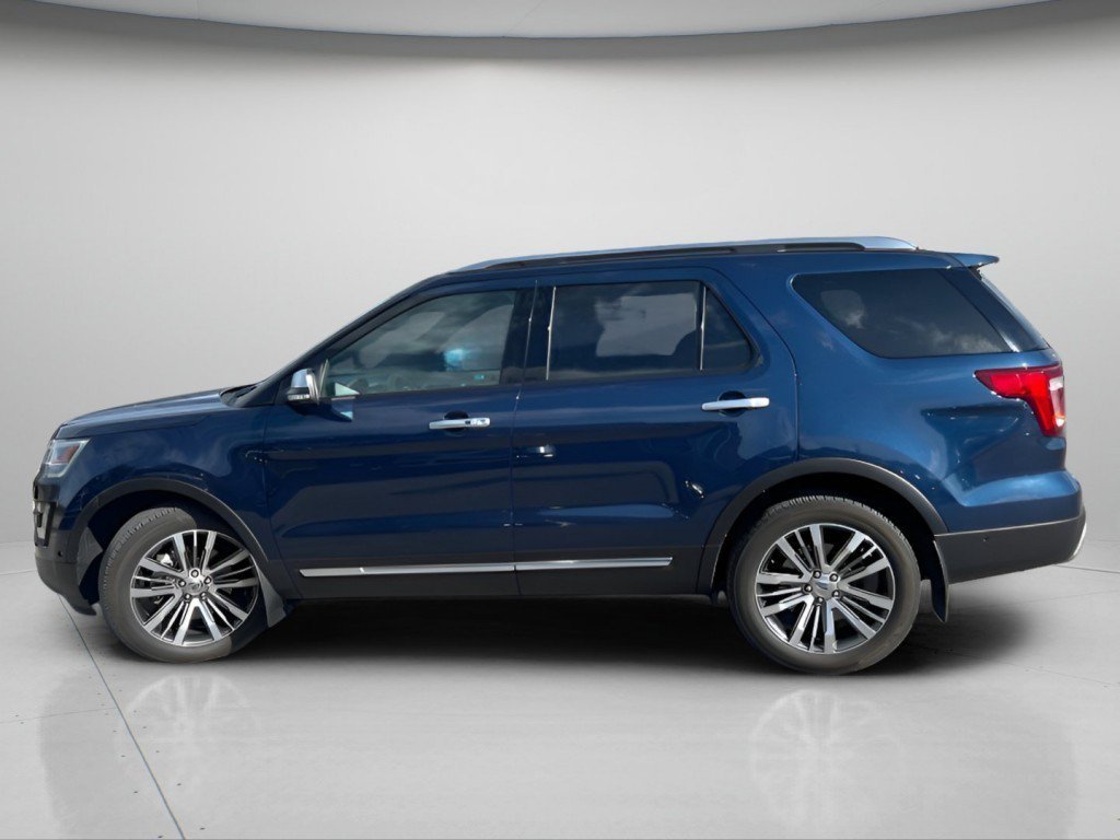 Used 2017 Blue Ford Platinum image 12
