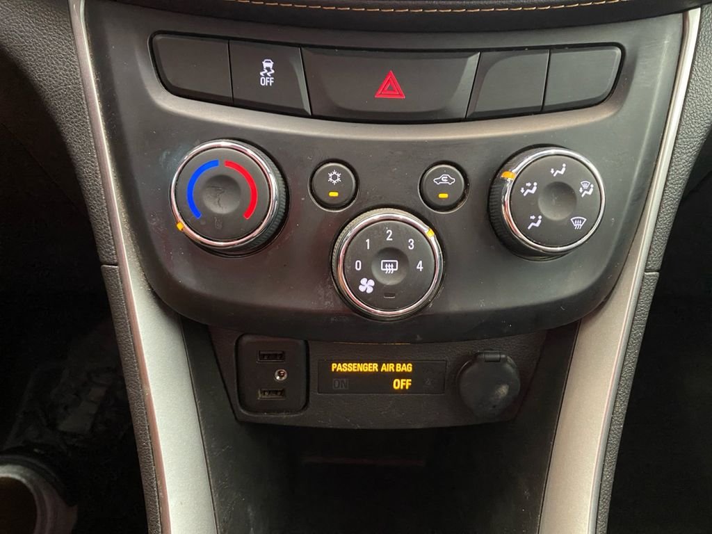 Used 2021 Red Chevrolet LT image 28
