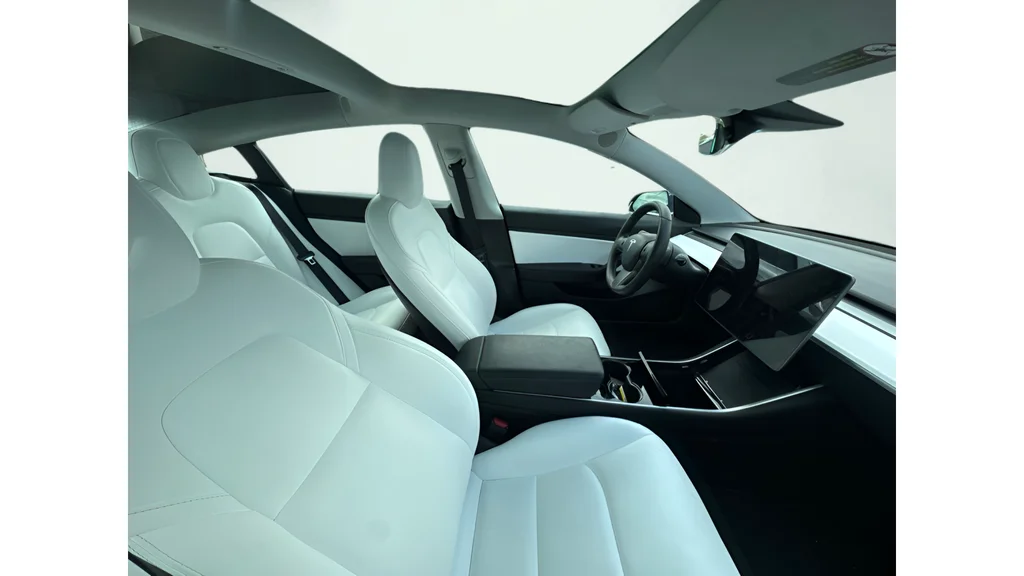 Used 2020 Blue Tesla Long Range image 12