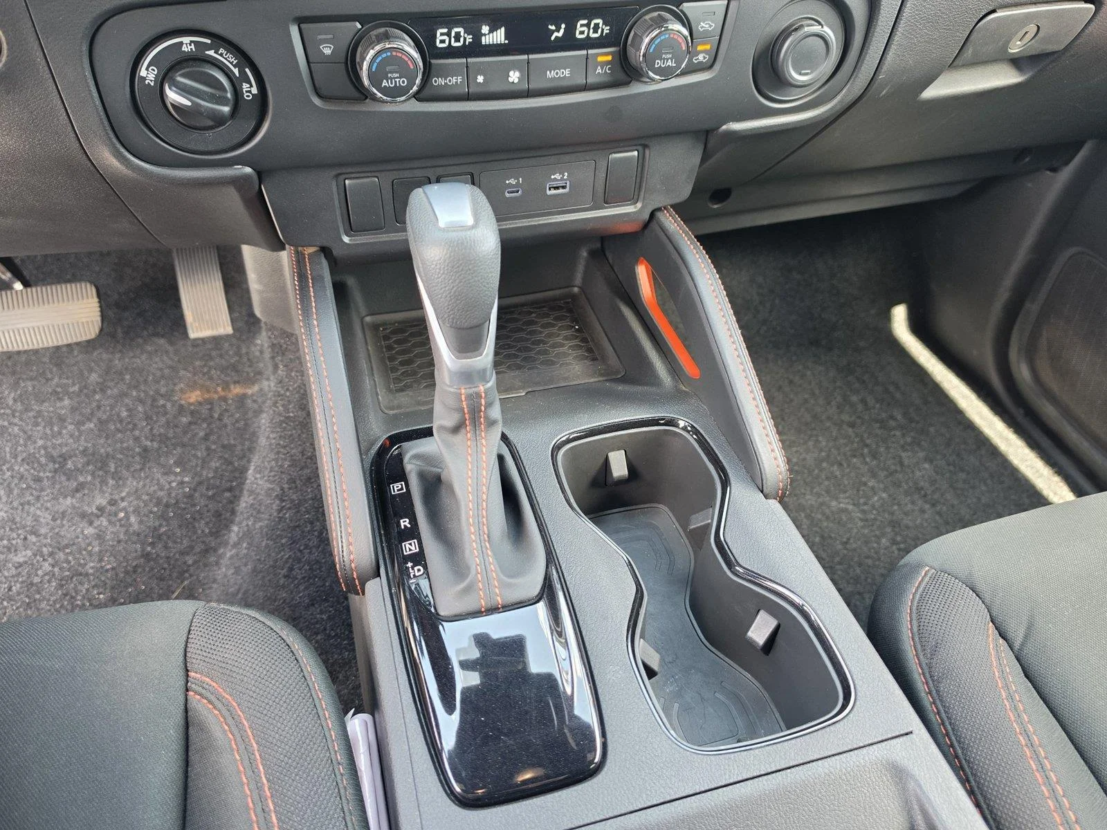 Used 2025 Boulder Gray Pearl Nissan PRO-4X image 23