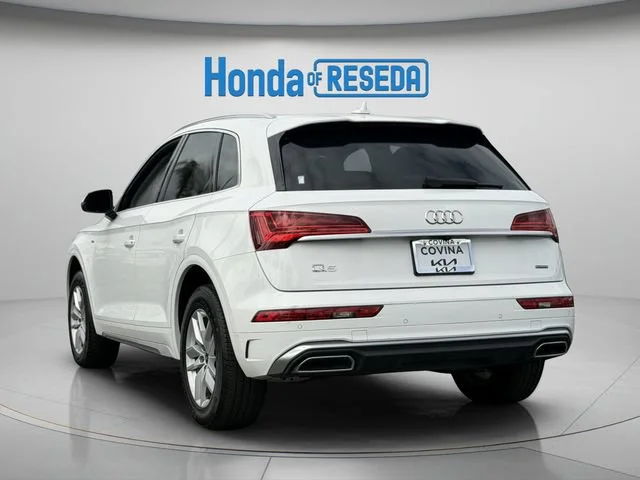 Used 2023 GLACIER WHITE METALLIC Audi S line Premium image 3