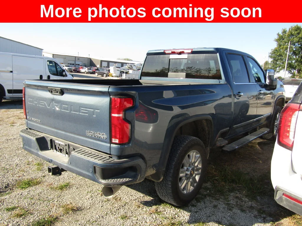 Used 2024 Lakeshore Blue Metallic Chevrolet High Country image 5