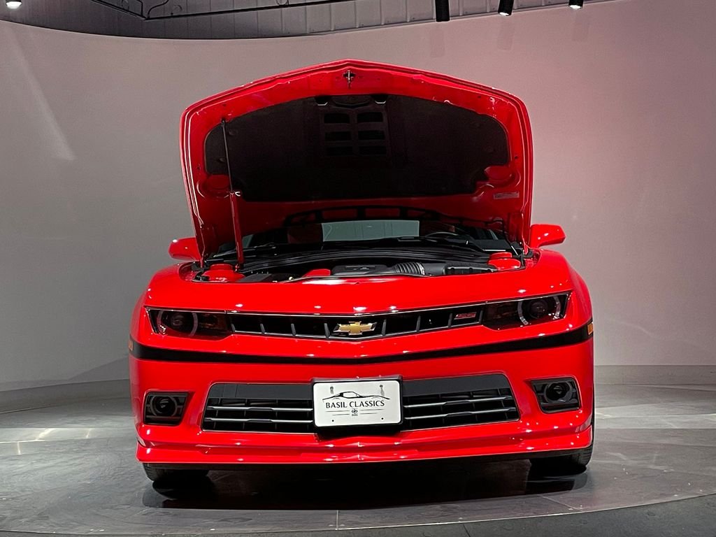Used 2015 Red Chevrolet SS image 49