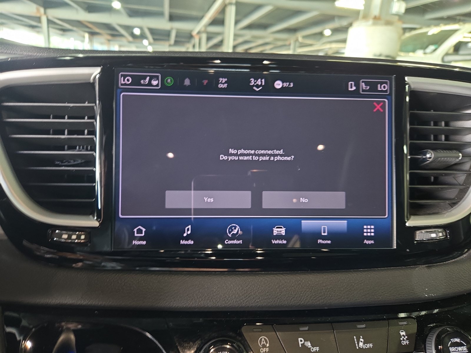 Used 2025 Diamond Black Crystal Pearlcoat Chrysler Select image 13