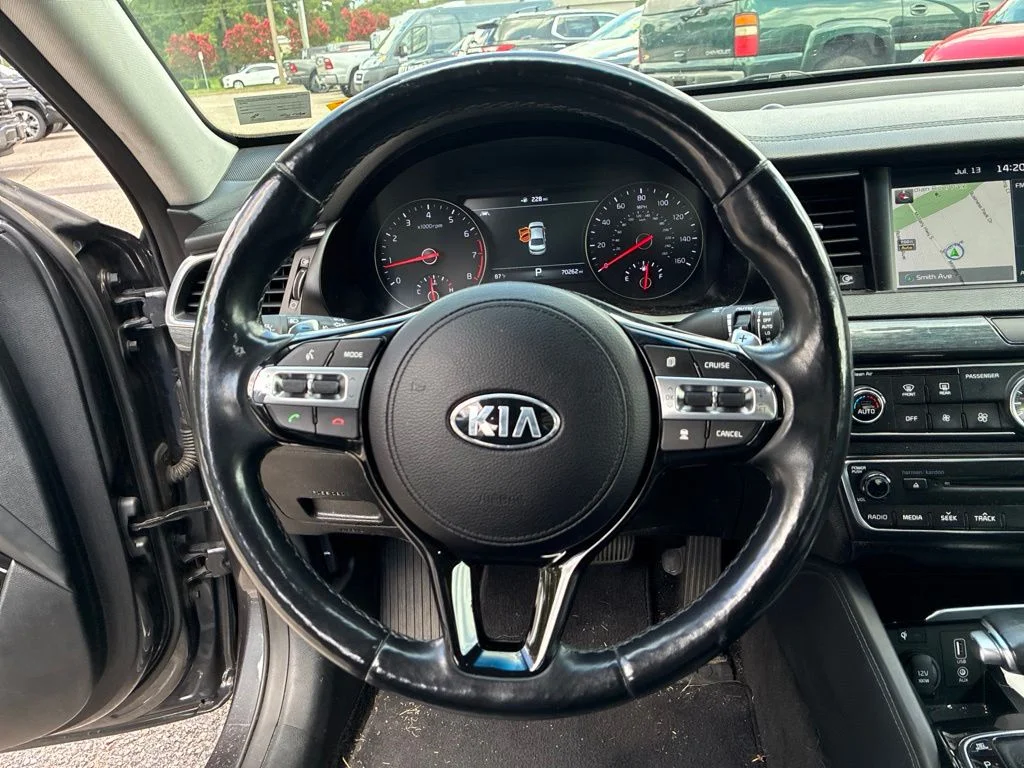 Used 2018 Gray Kia Limited image 20