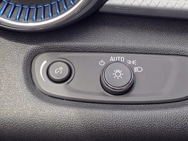 2026 Chevrolet Trax LT - Photo 27