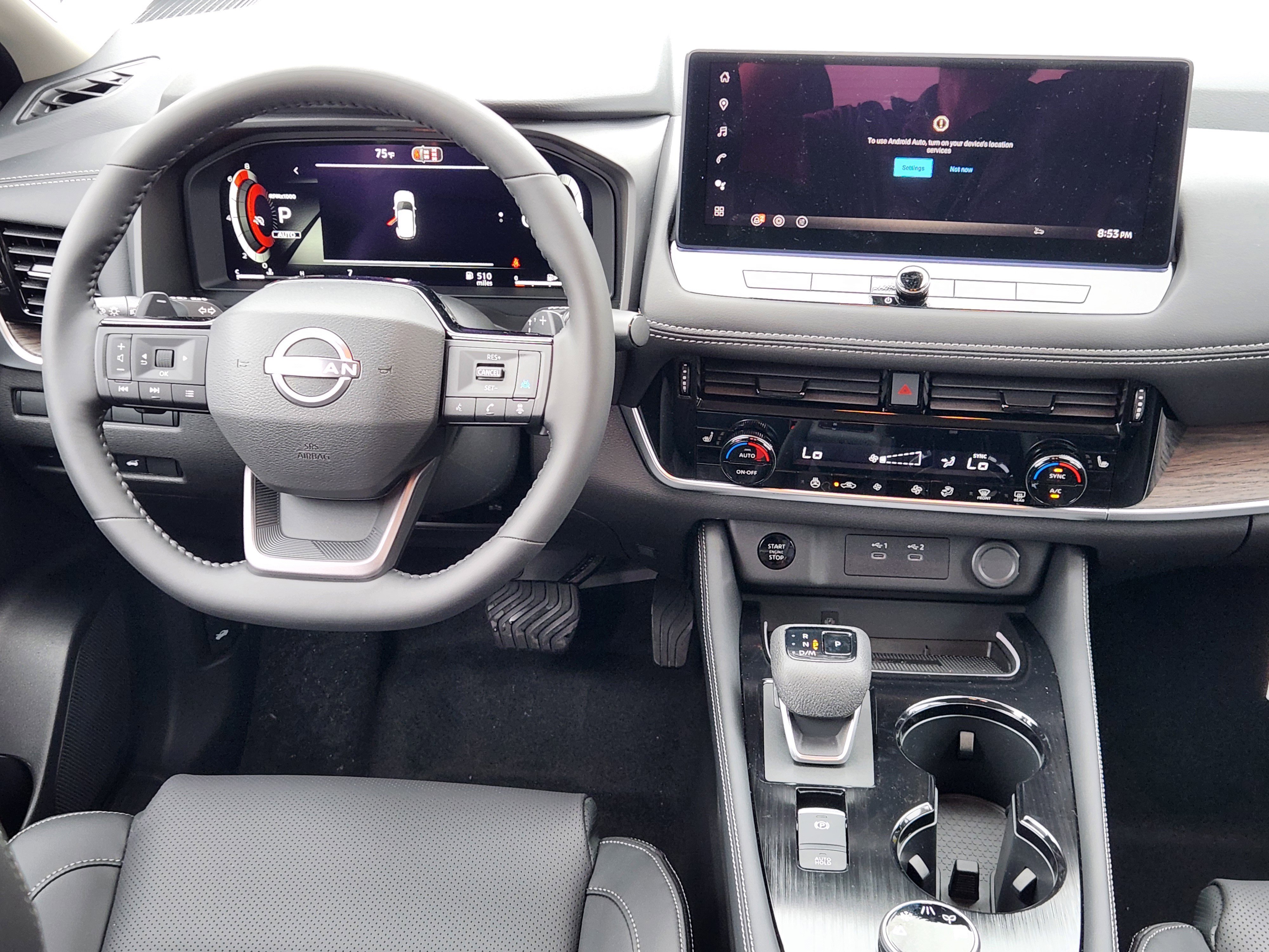 New 2026 Champagne Silver Metallic / Super Black Two-tone Nissan Platinum image 27
