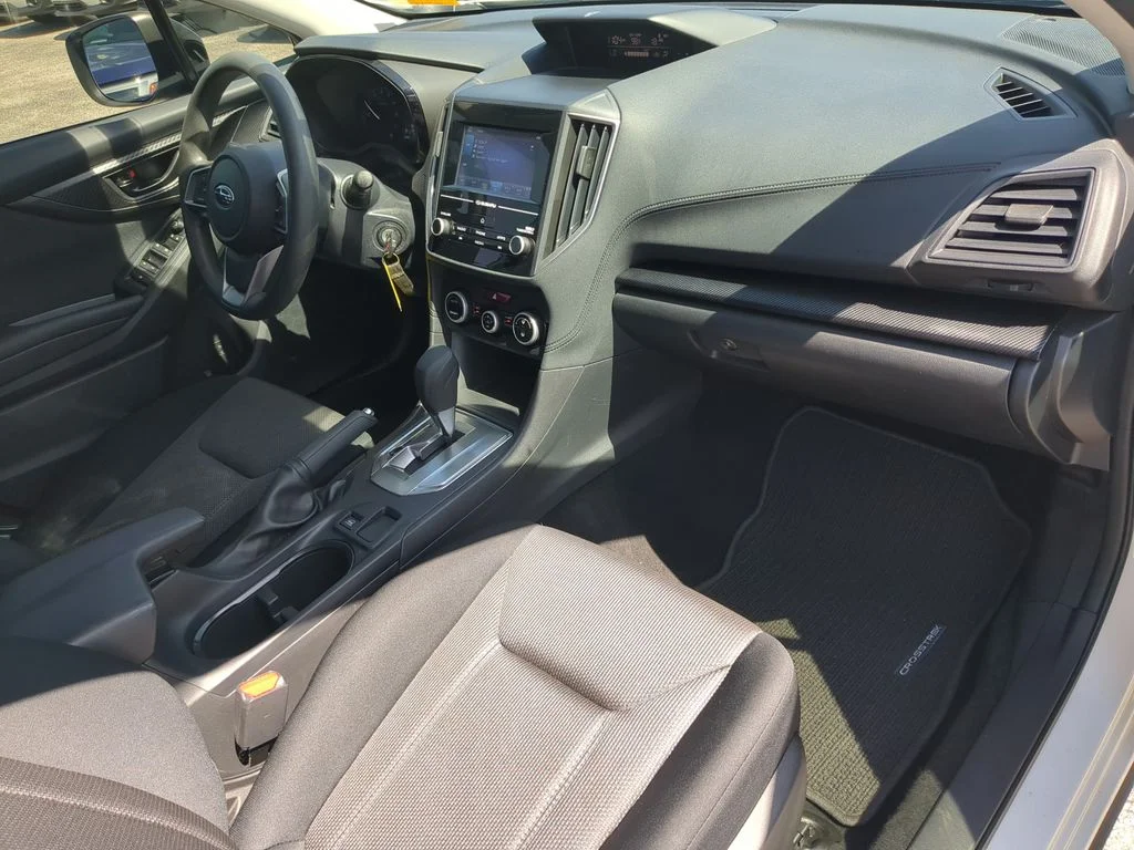 Used 2023 White Subaru Base image 10