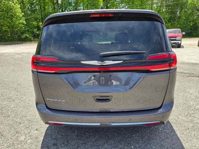 Used 2023 Gray Chrysler Touring L image 7