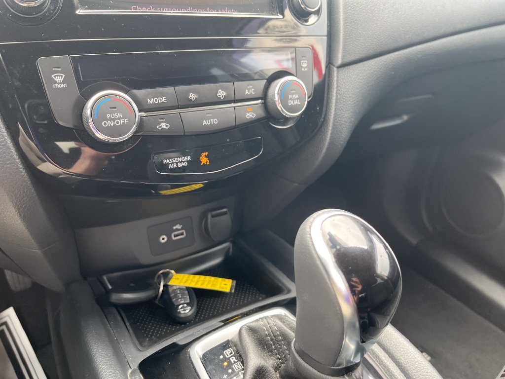 Used 2019 Gray Nissan SV image 19