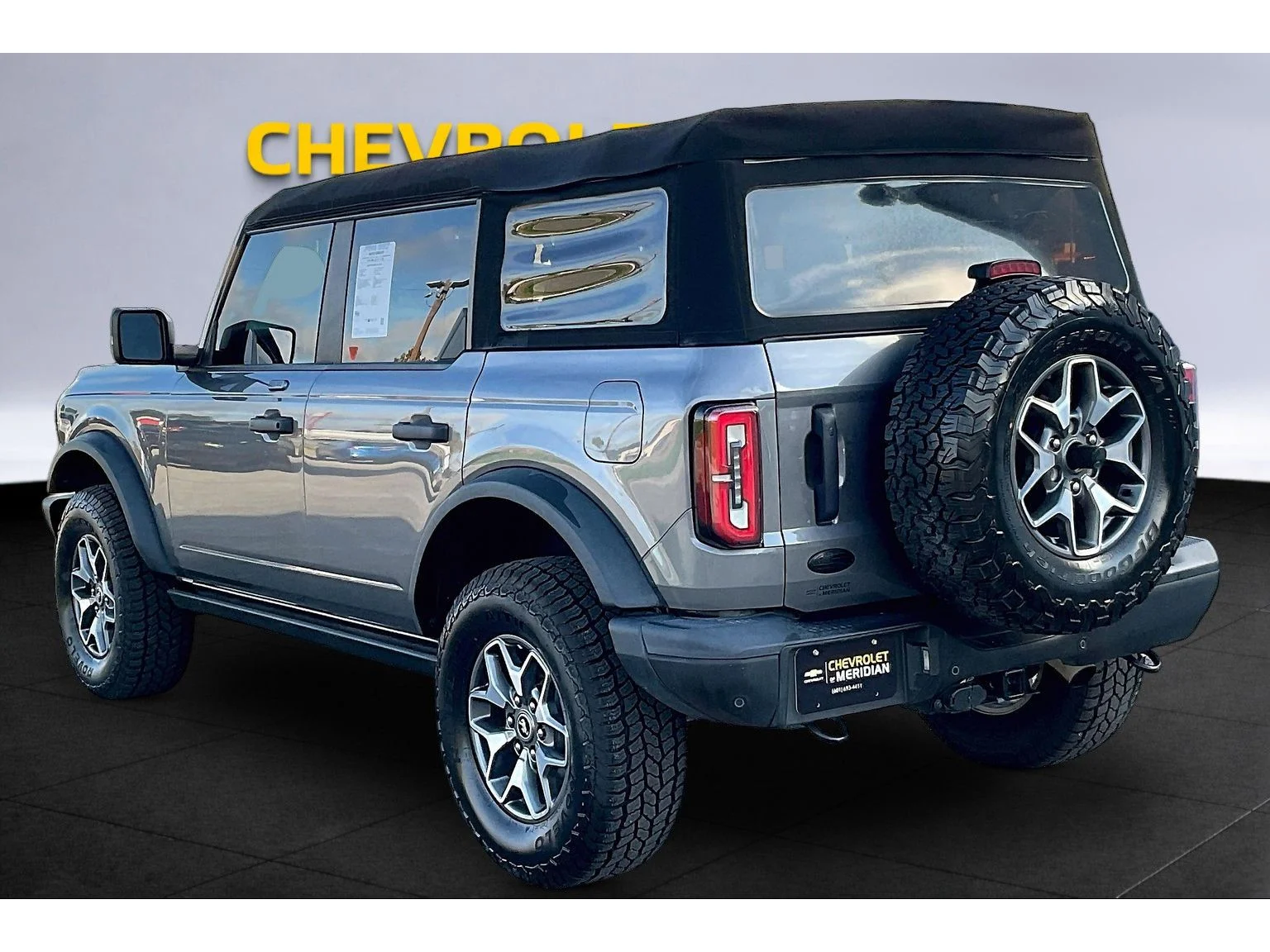 Used 2023  Ford Base image 2