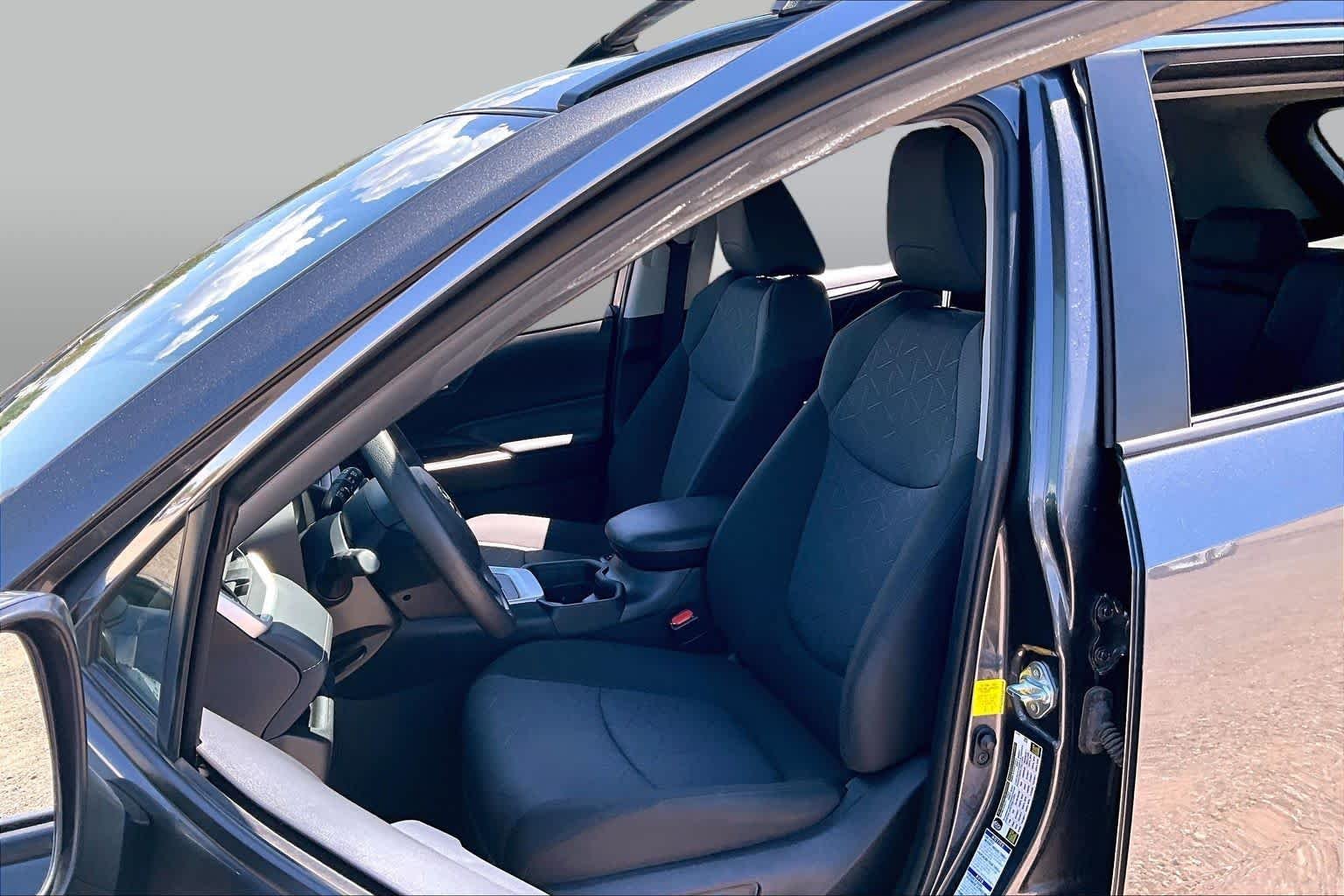Used 2021 Magnetic Gray Metallic Toyota XLE image 6