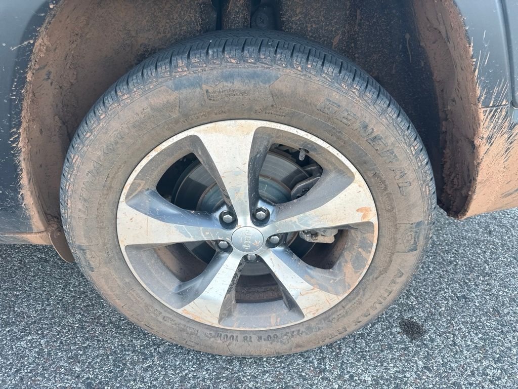 Used 2021 Gray Jeep Limited image 11
