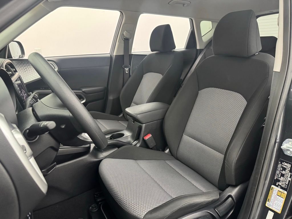 Used 2023 Gravity Gray Kia LX image 17