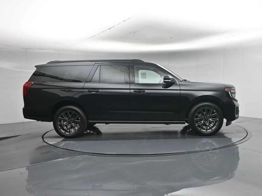 New 2027 Agate Black Metallic Ford Platinum image 30
