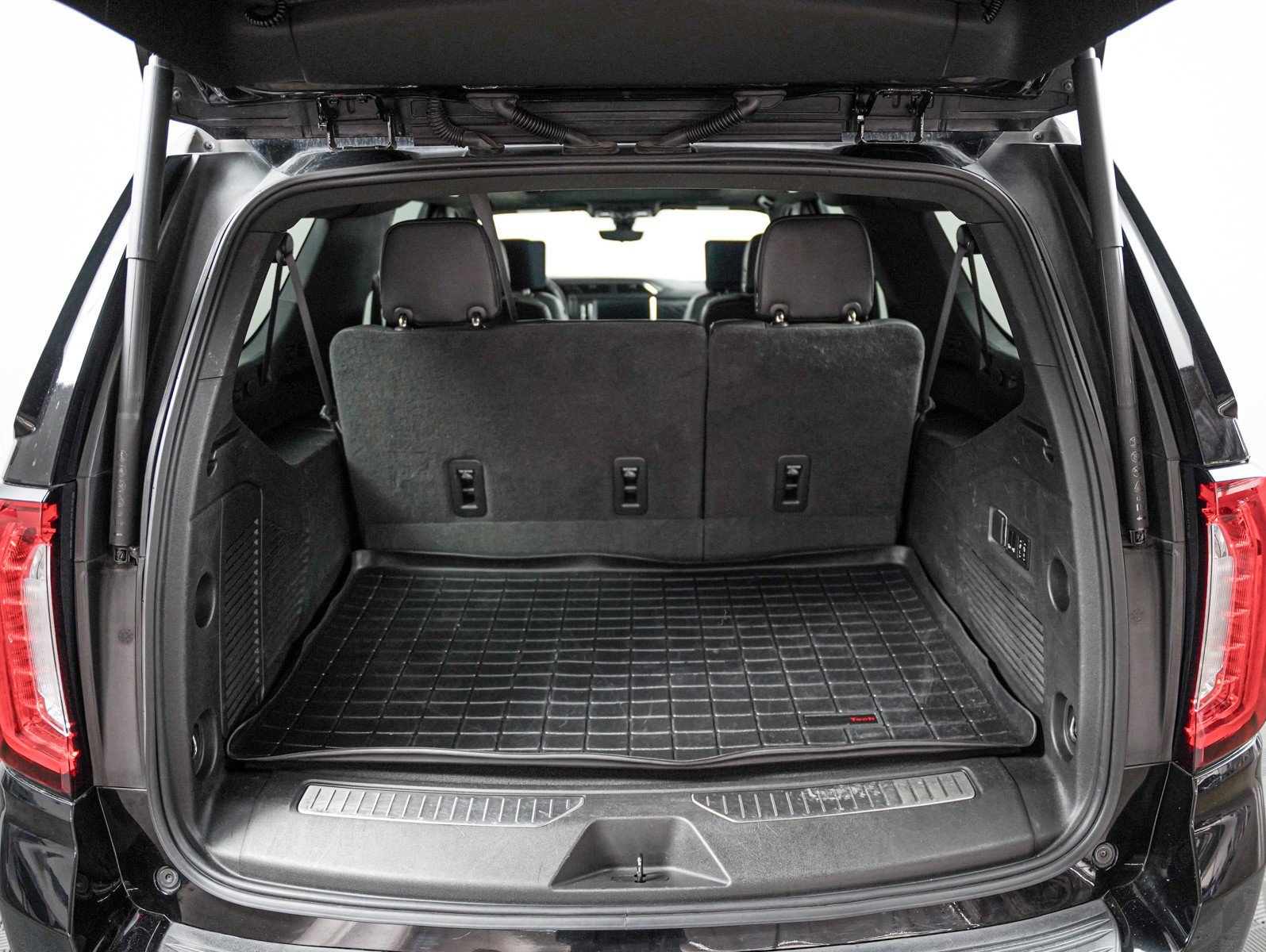 Used 2022 Onyx Black GMC 4WD 4dr Denali image 5