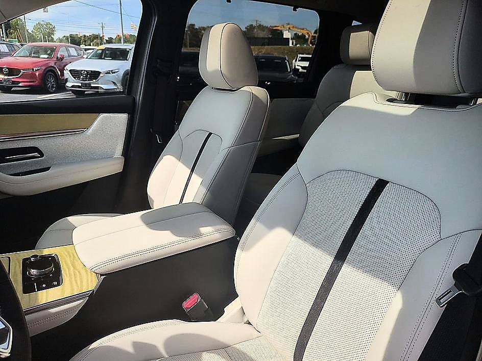 2026 Mazda CX-90 Premium Plus Package - Photo 13