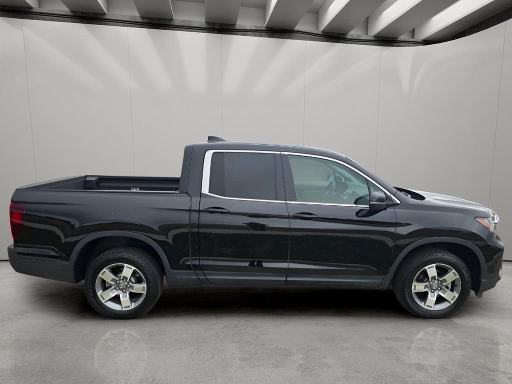 Used 2025 Black Honda RTL image 6