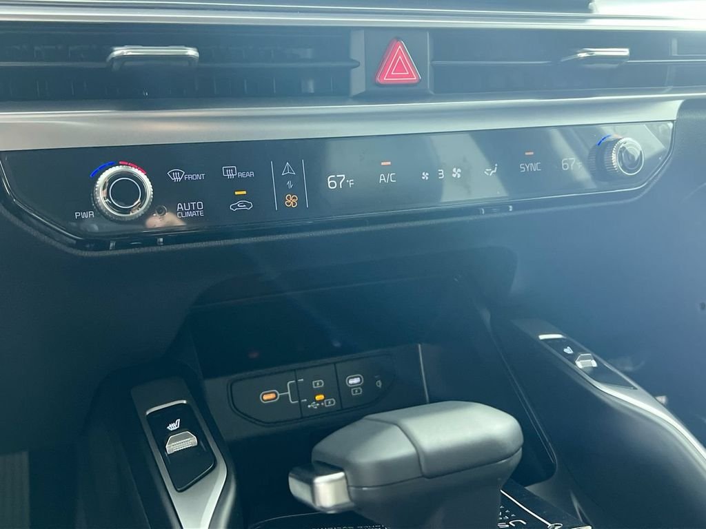 New 2026 Wolf Gray Kia EX image 22