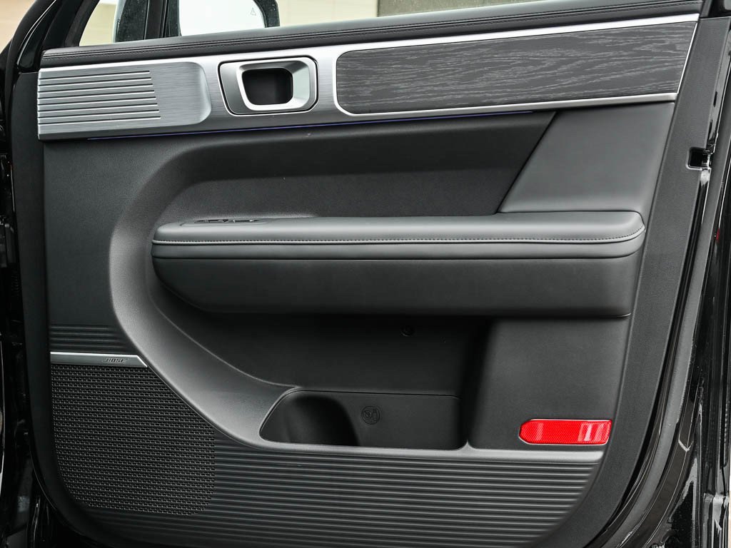 2026 Hyundai Santa Fe Limited - Photo 10