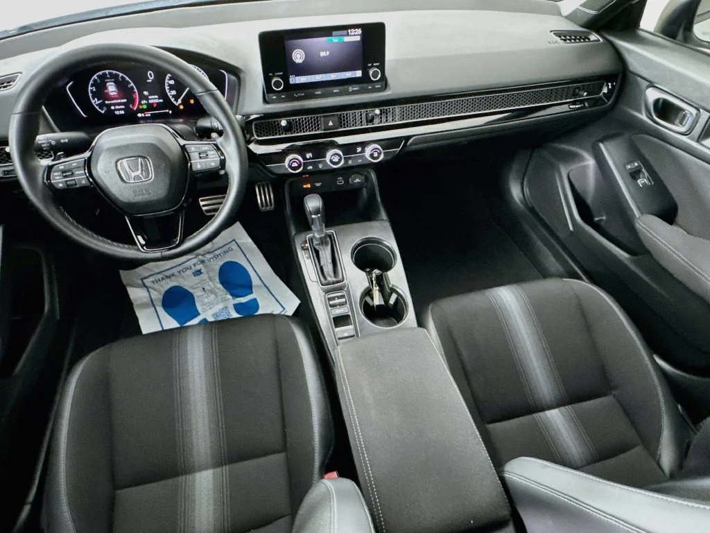 Certified Used 2024 Platinum White Pearl Honda Sport image 27