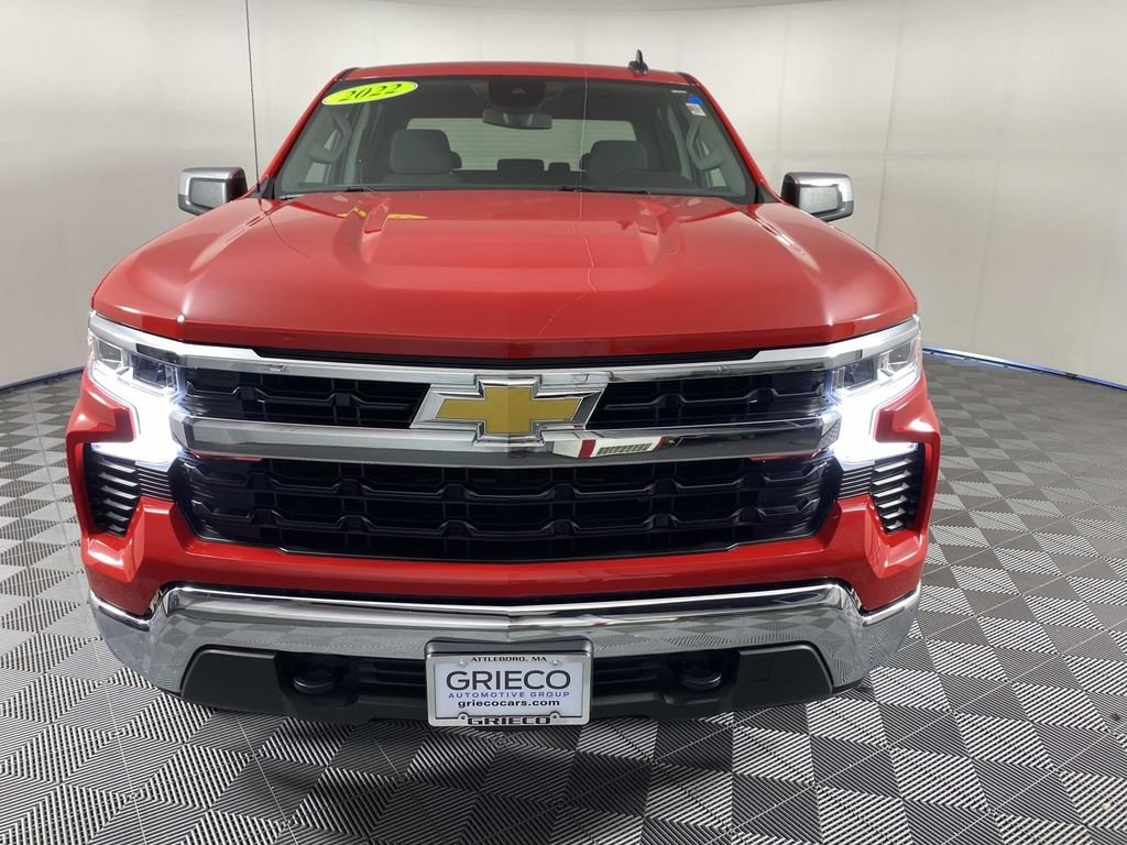 Used 2022 Red Chevrolet LT image 3