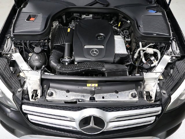 Used 2017 Black Mercedes-Benz GLC 300 image 37