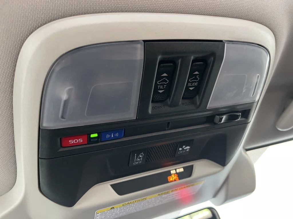 Used 2019 Silver Subaru 2.0i Limited image 18