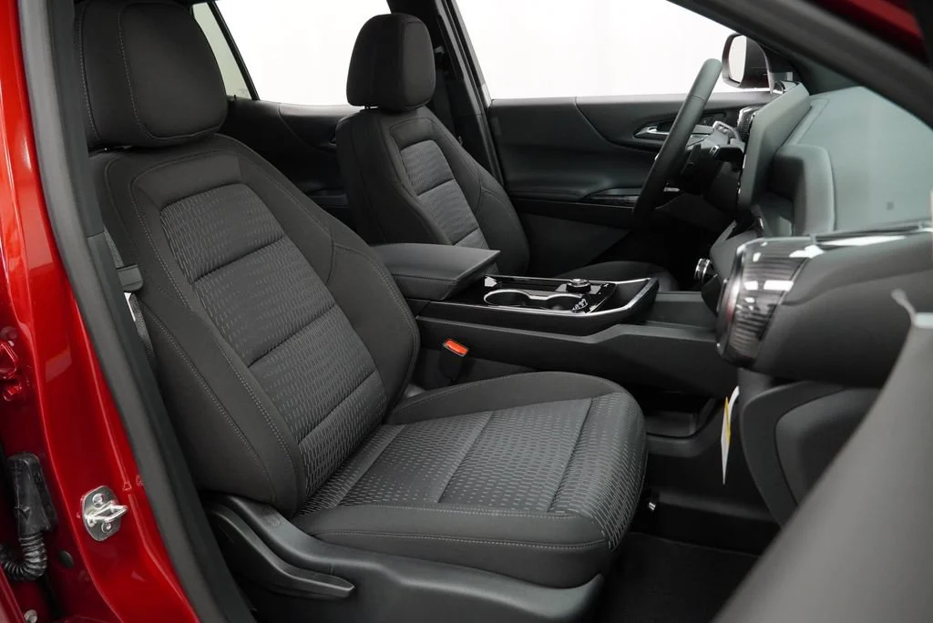2027 Chevrolet Equinox LT - Photo 28