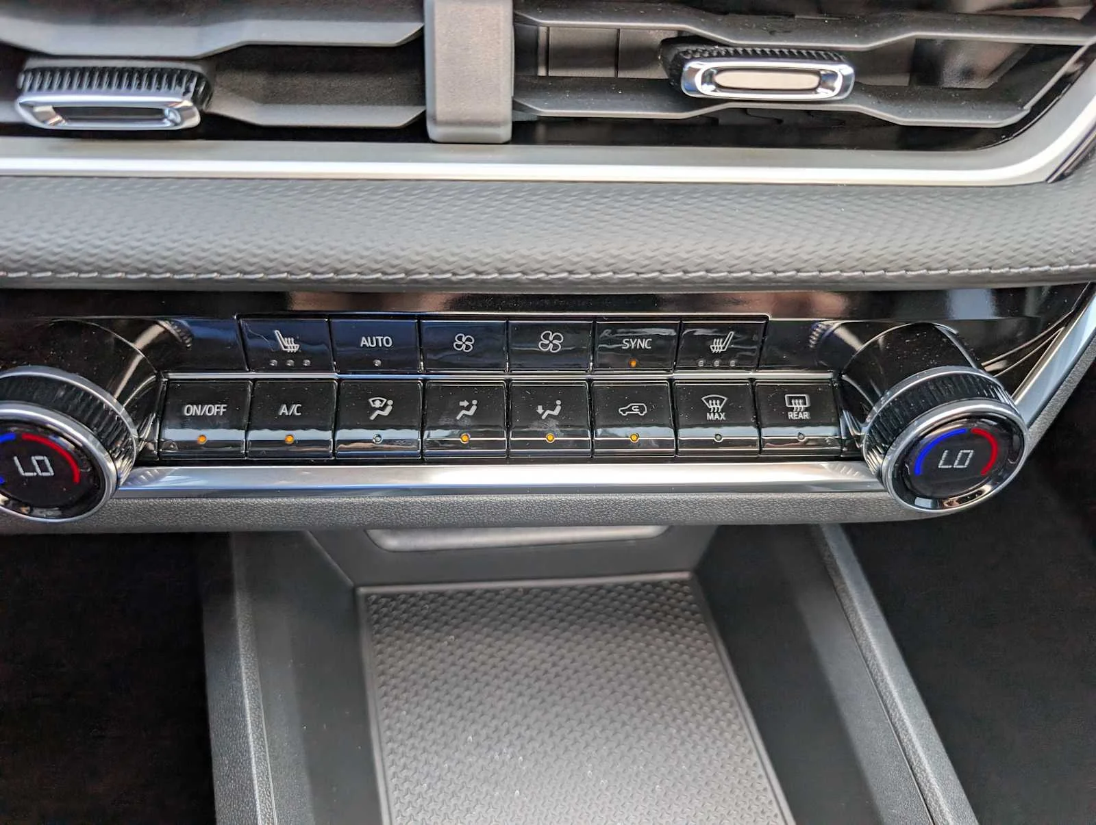 2026 Chevrolet Equinox LT - Photo 25