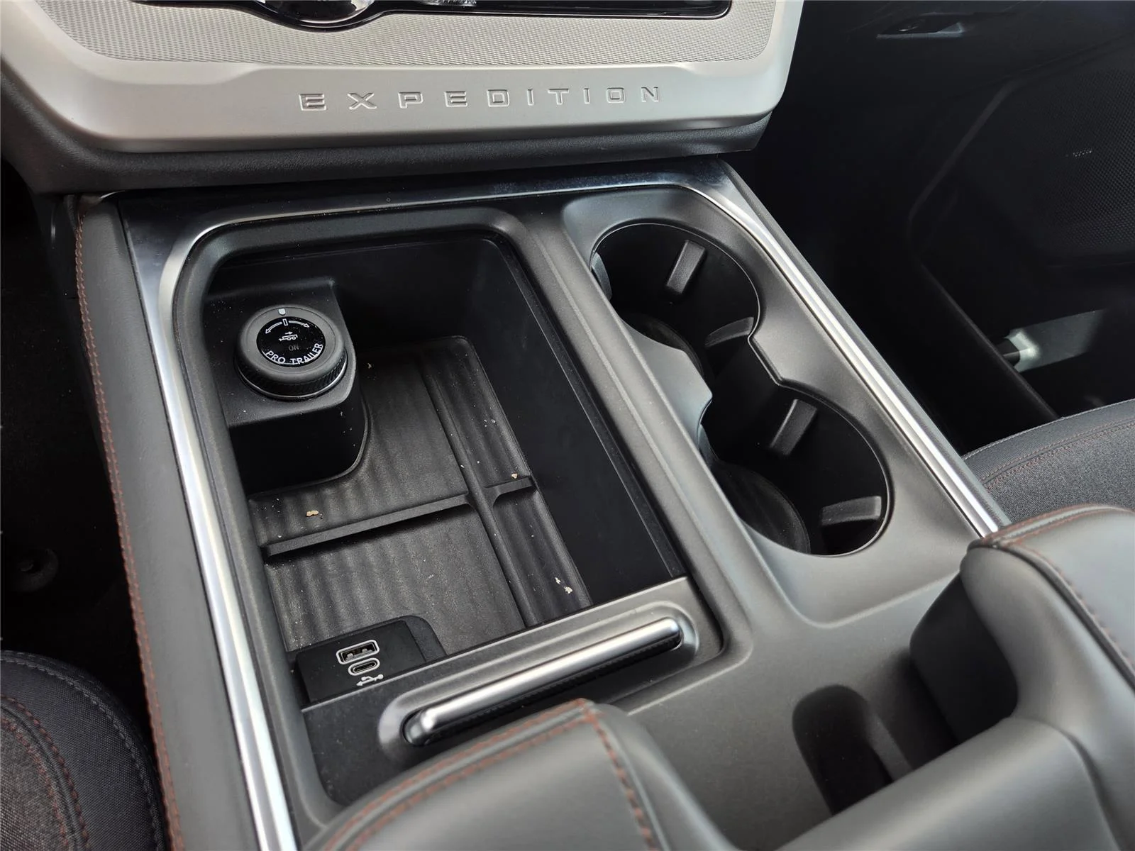 Used 2025 Agate Black Ford Active image 14