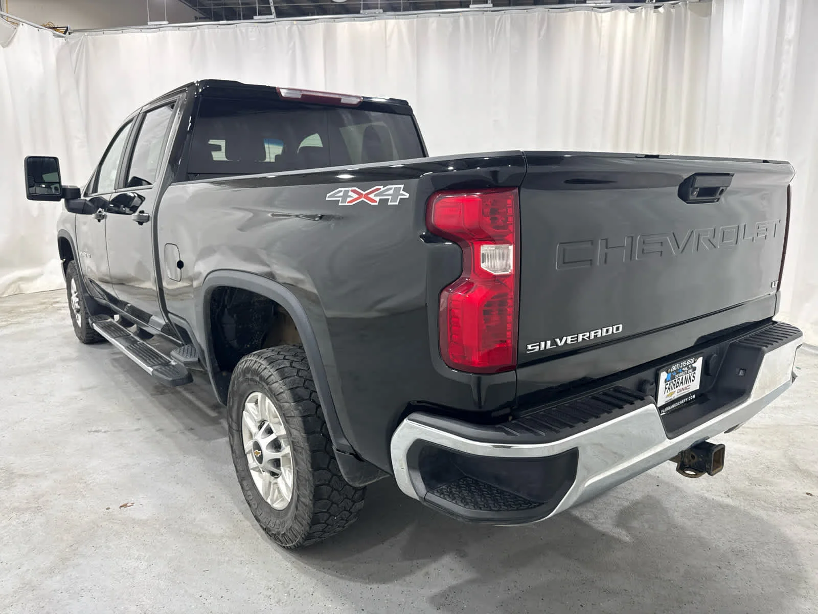 Used 2020 BLACK Chevrolet LT image 3