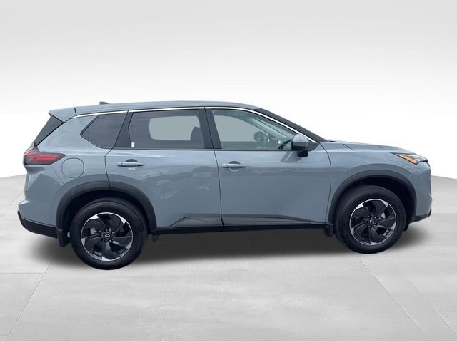 Used 2026 Gray Nissan SV image 7