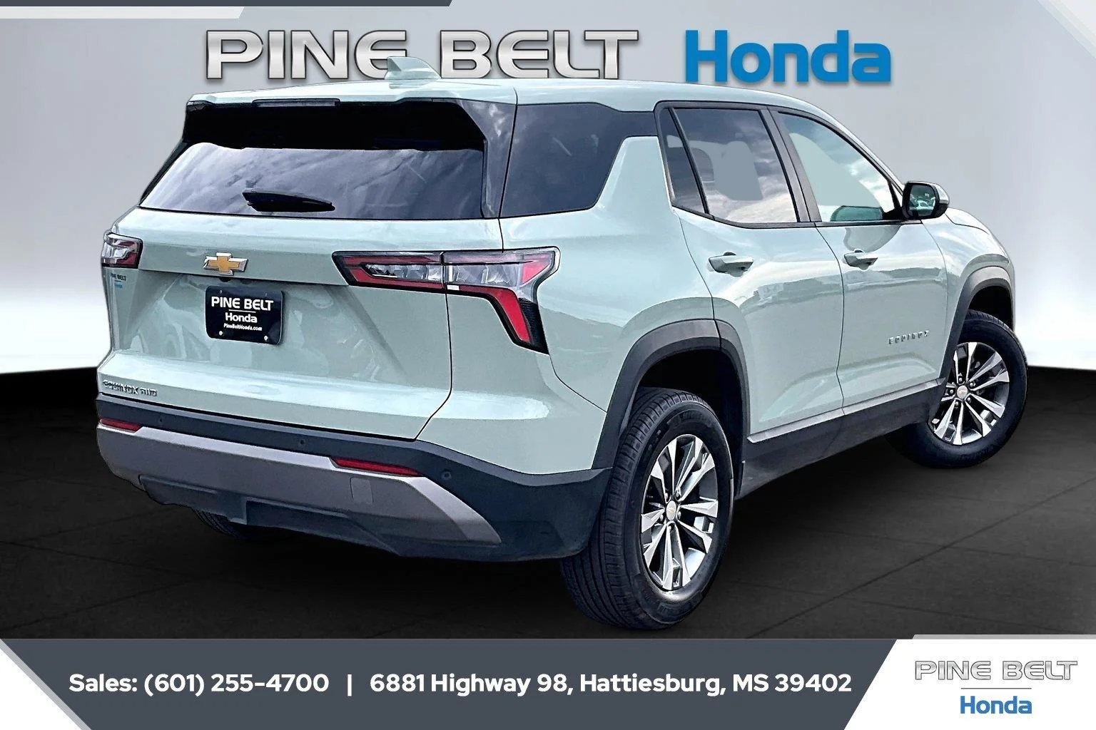 Used 2026 Cacti Green Chevrolet AWD LT image 11