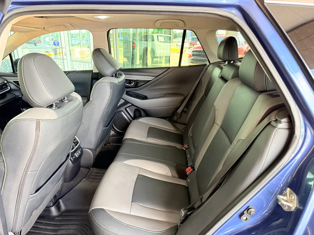 Used 2020 Abyss Blue Pearl Subaru Onyx Edition XT image 23