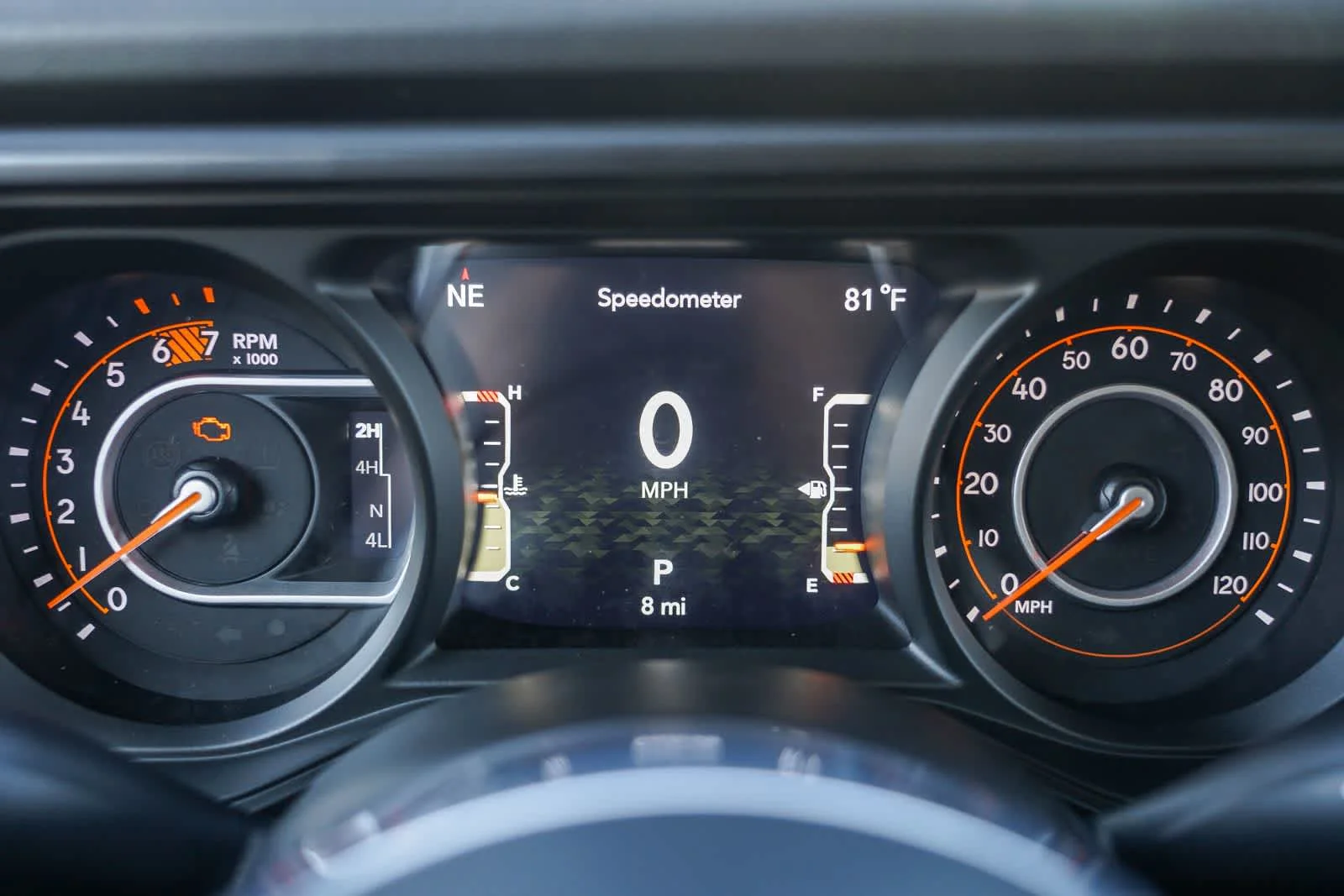 2025 Jeep Wrangler 4-Door Sahara - Photo 25