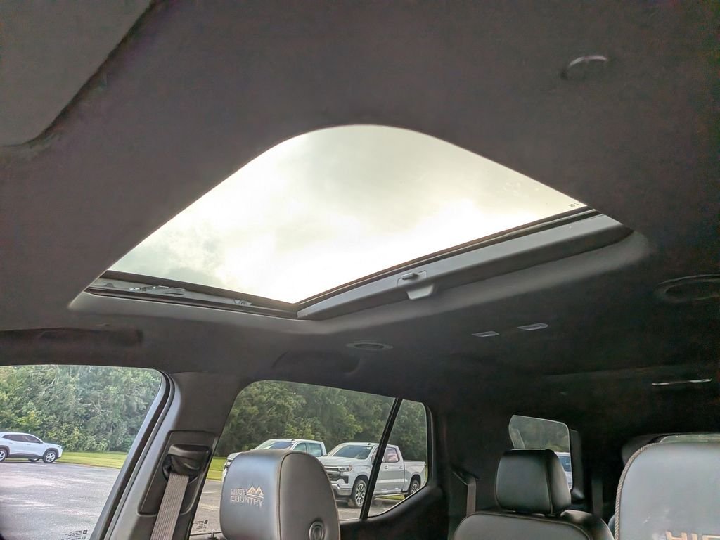 Used 2023 Beige Chevrolet High Country image 15