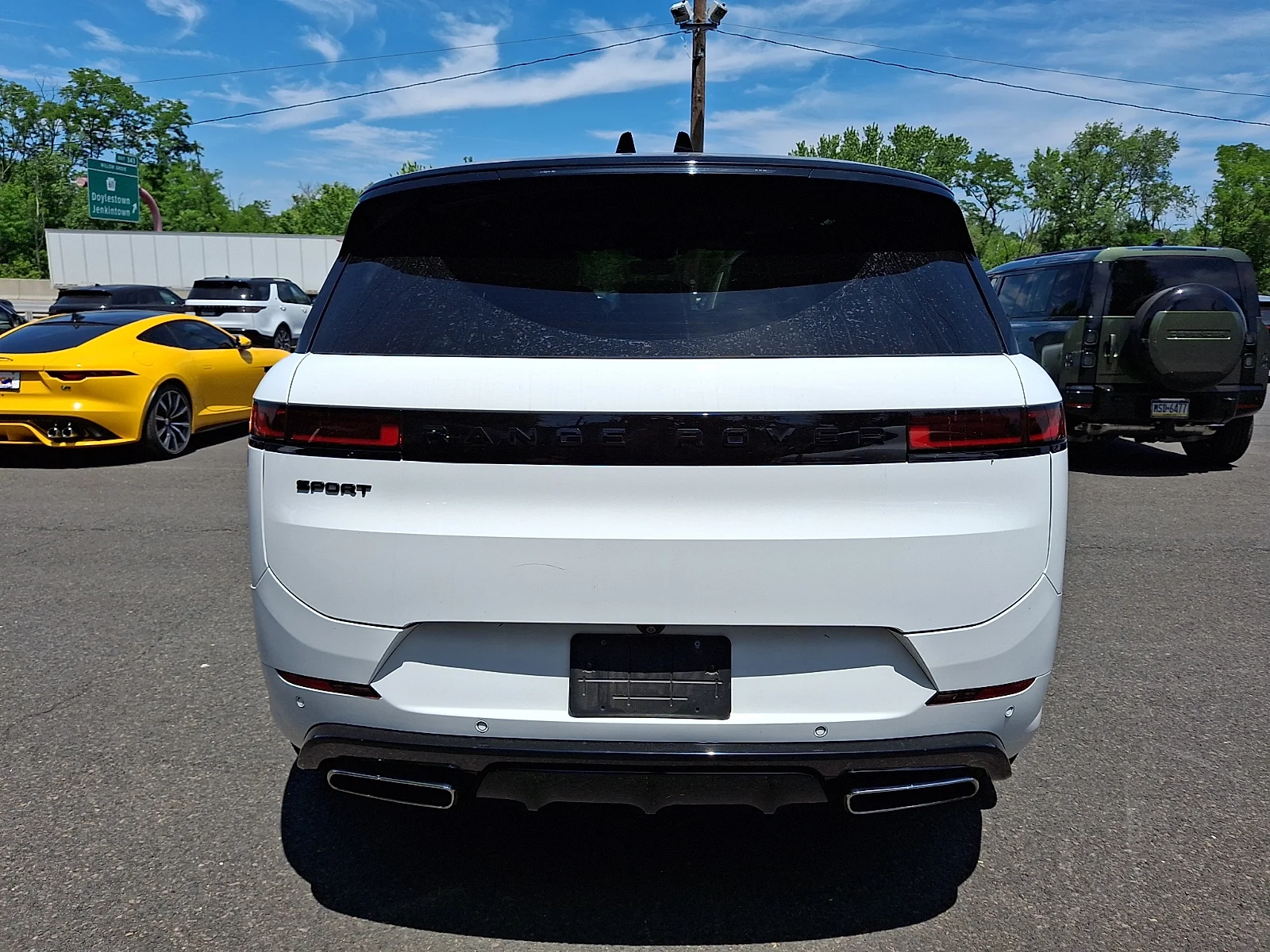 Certified Used 2024 Fuji White - 1AA Land Rover Dynamic SE image 4