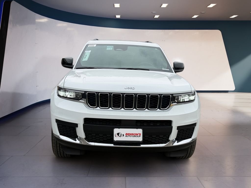 New 2026 Bright White Clear-Coat Exterior Paint Jeep Laredo image 8