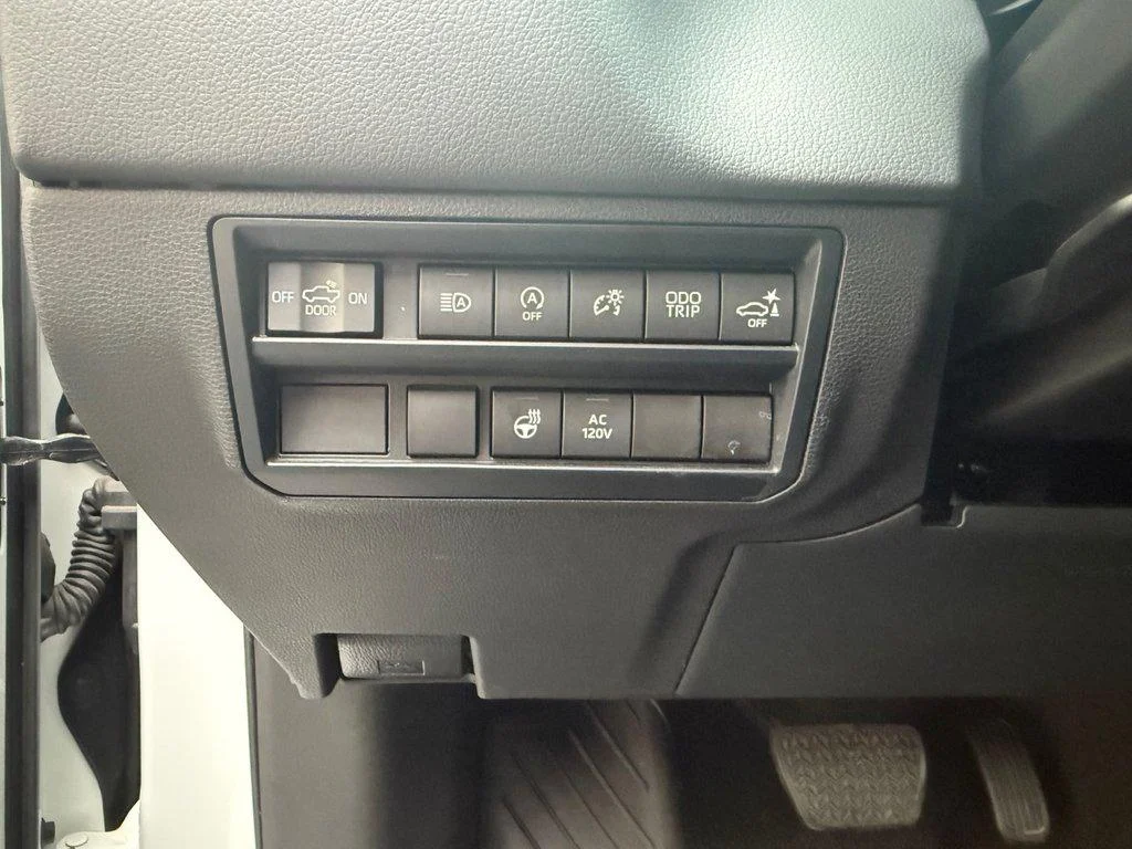 Used 2022 White Toyota LIMITED image 27